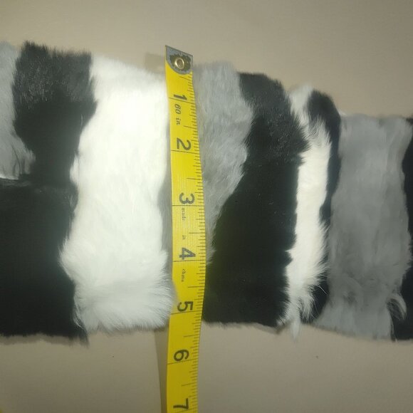 Love Token Scarf Black White Grey Kathleen Rabbit Pull Through OS Rex Rabbit Fur - Picture 9 of 11